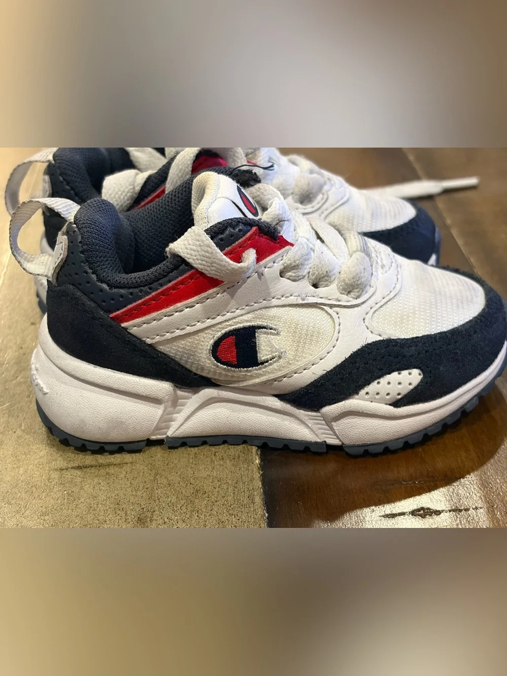Champion Retro Shoes White/Blue/Red Shoes Sz 5T